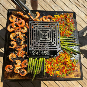 Lou provençau - Brasero plancha en acier corten avec rangement bûches - grille et stop food inclus